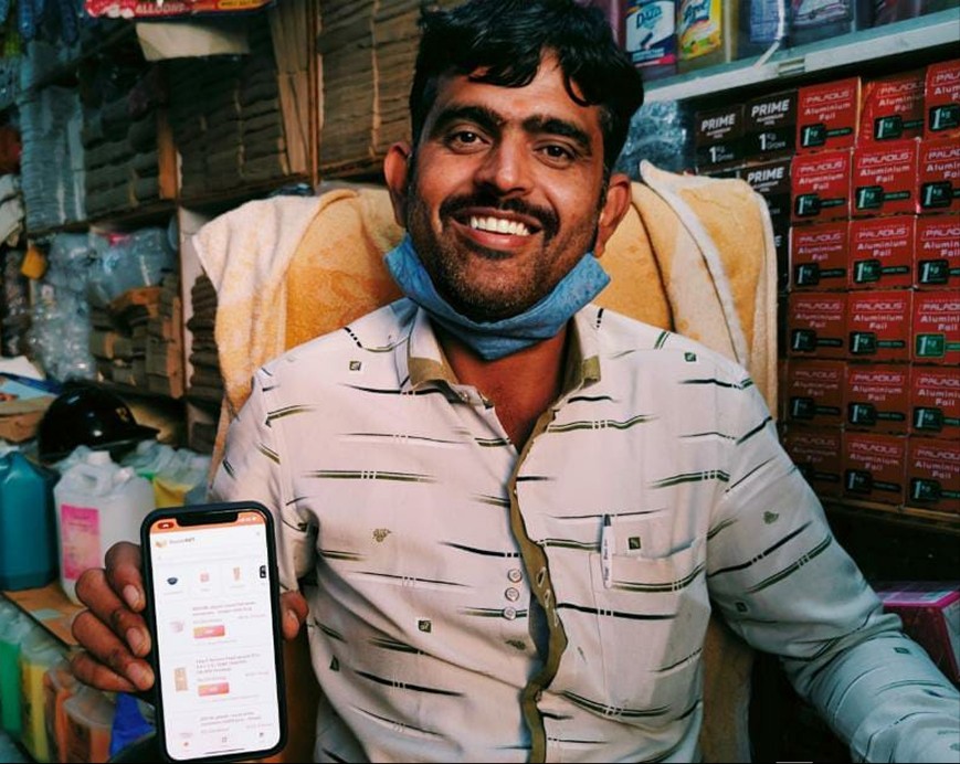 BazaarNXT buyer using the app in store